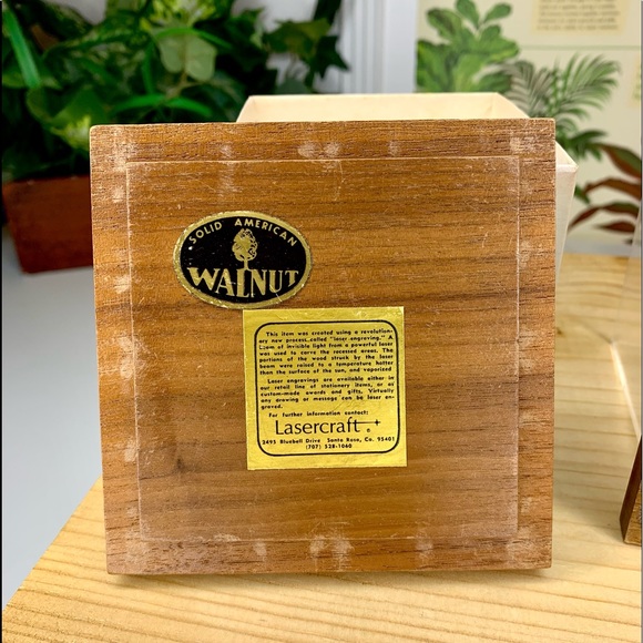 Vintage Lasercraft Etched American Walnut Box - Picture 6 of 6